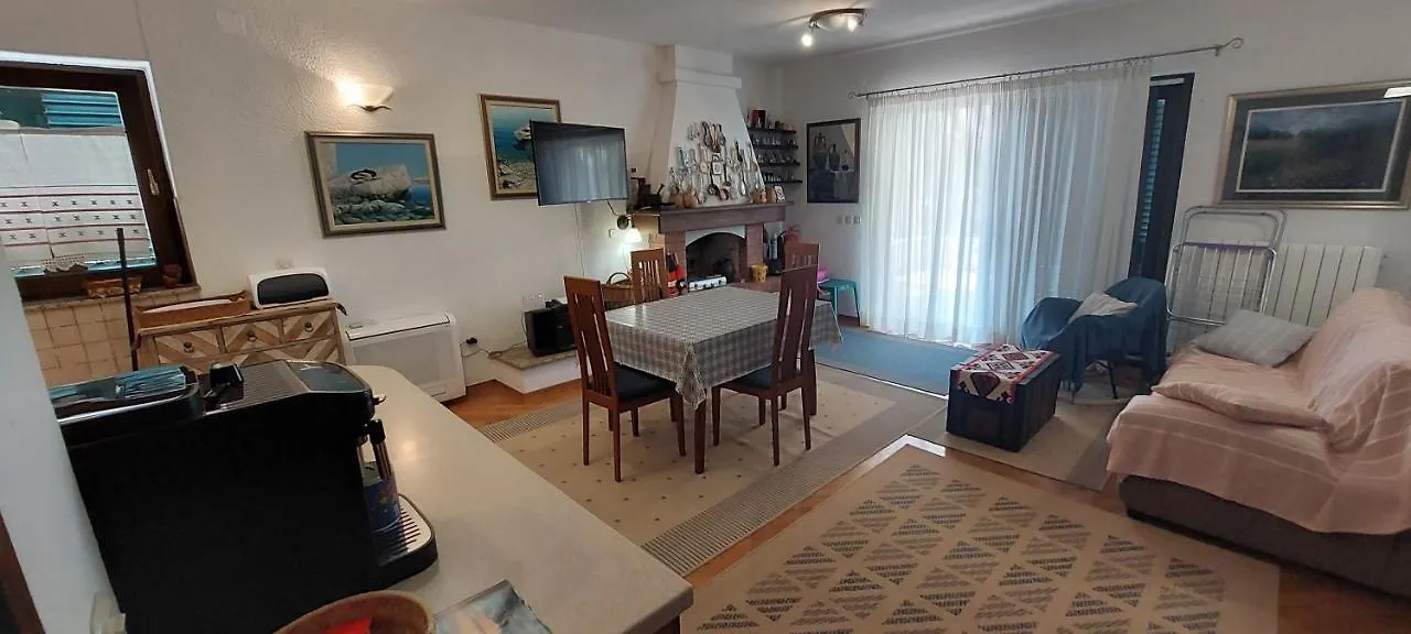 Holiday House 