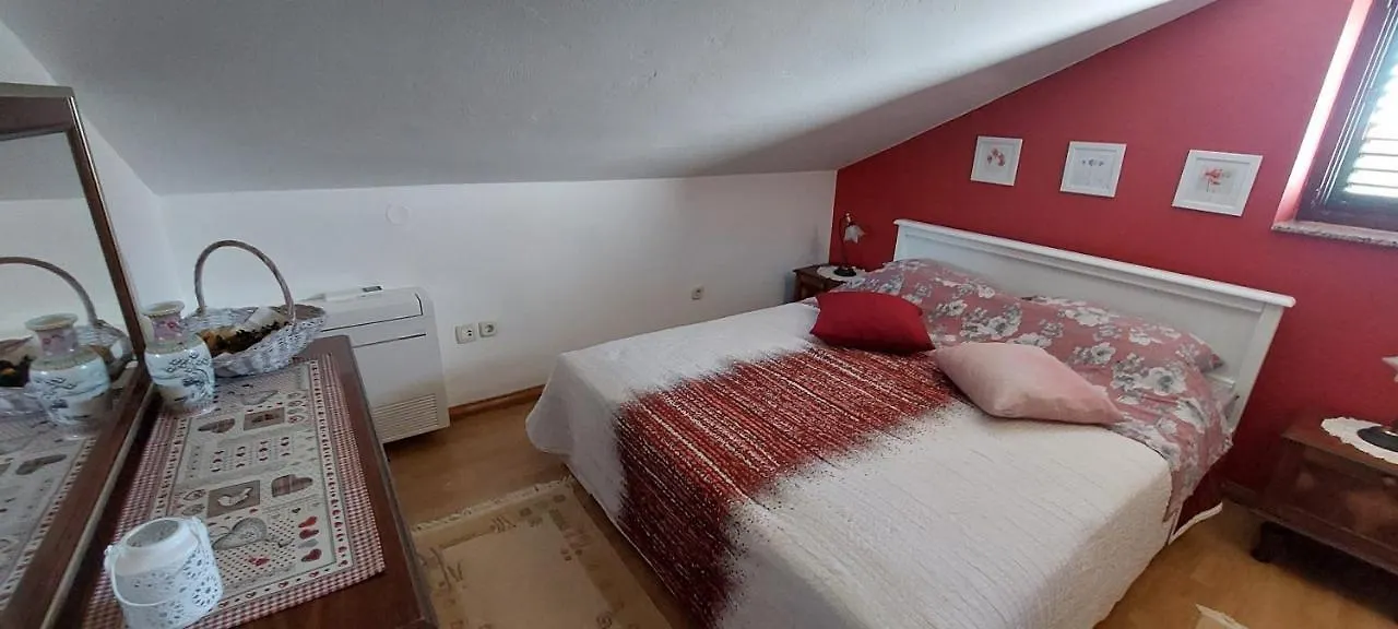 Vikendica Holiday House 