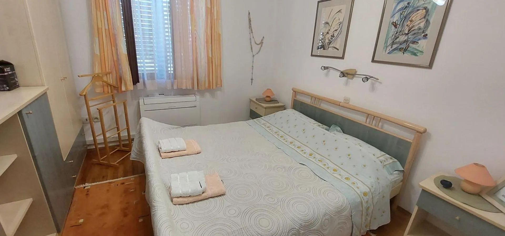 Holiday House 